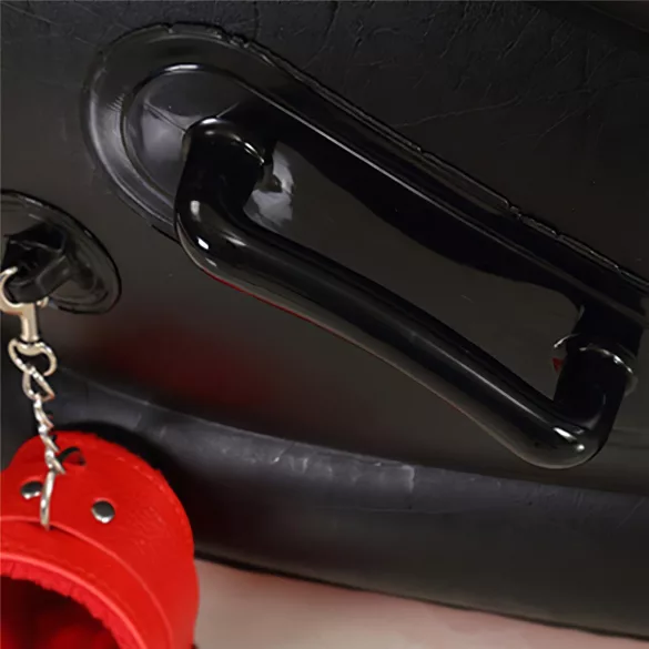 Desirel Magic Pillow - Piepūšams BDSM seksa mēbeļu spilvens ar roku dzelžiem (sarkans)