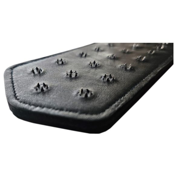 Rouge - ādas pletne ar kniedēm melna